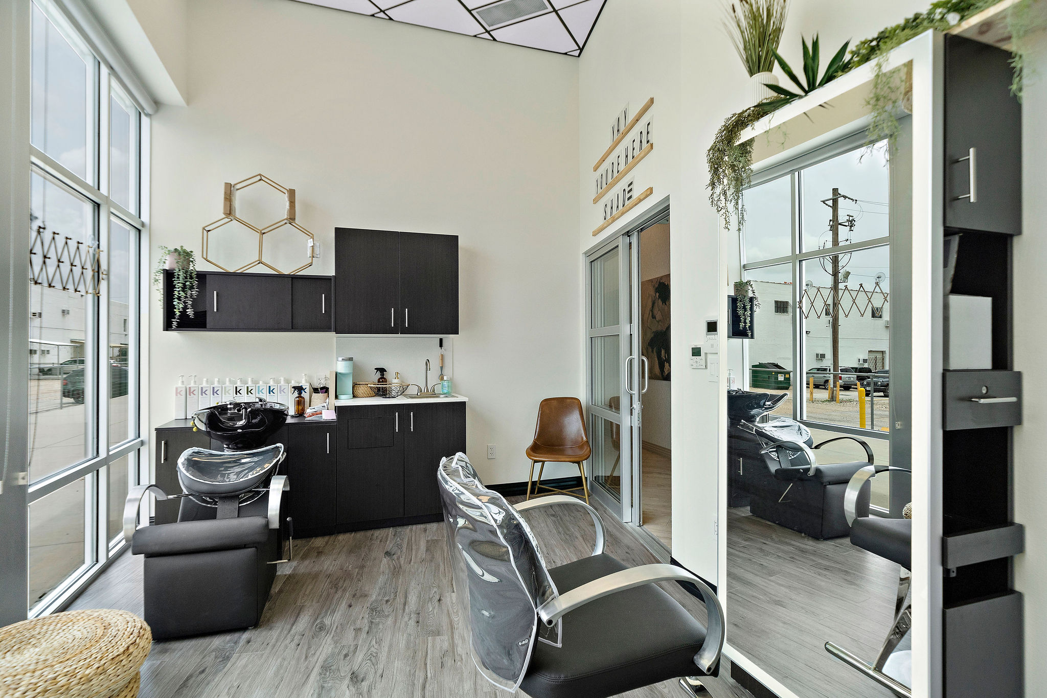 Salon Suites Franchise | Own a My Salon Suite Franchise my salon suites near me