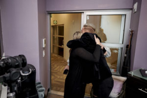 MY SALON Suite Member Josh Trotter hugging client