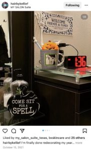 picture of halloween decor on the suite counter